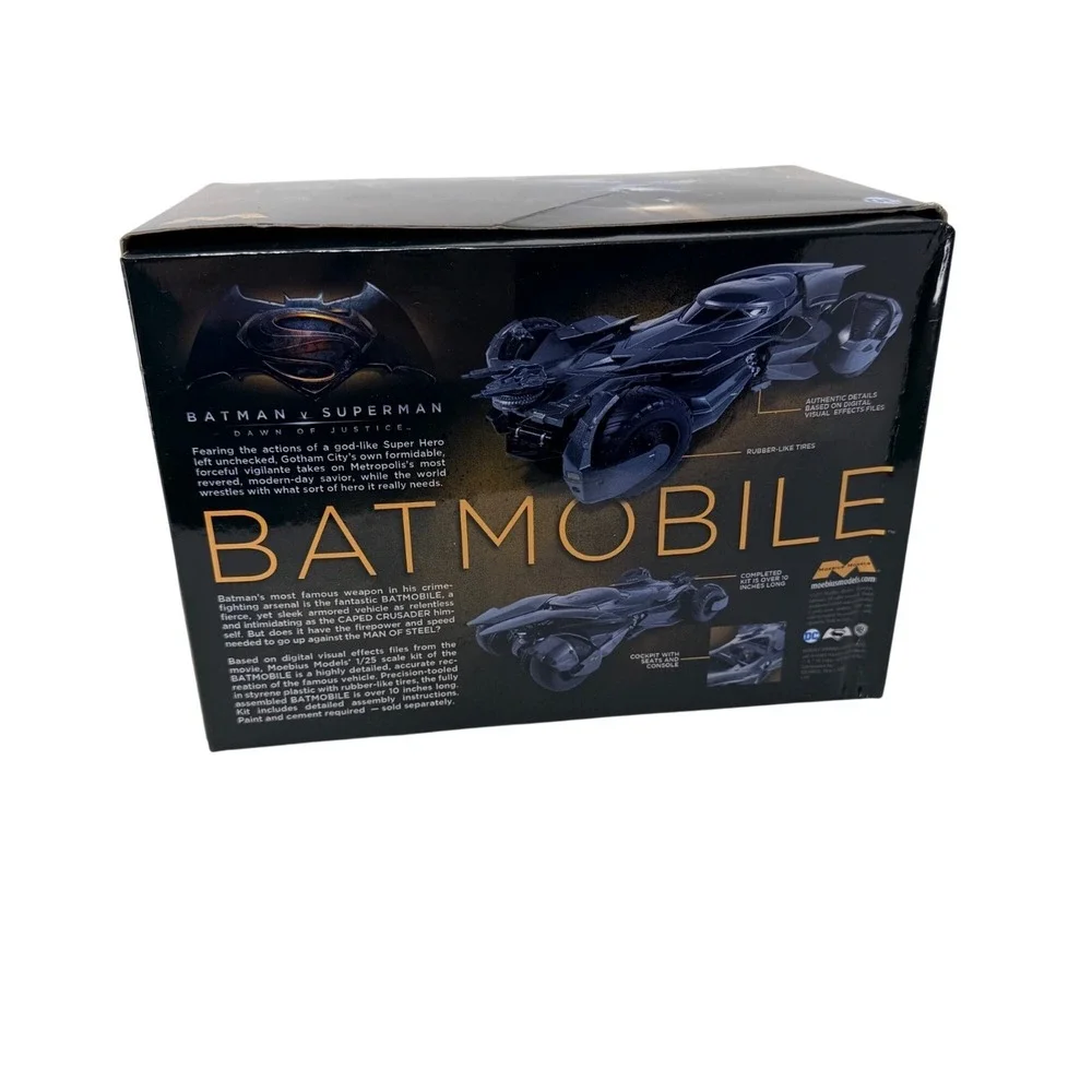 Moebius Models Batman Batmobile Plastic Model Kit 1:25 Scale Skill 3 MOE964 NEW